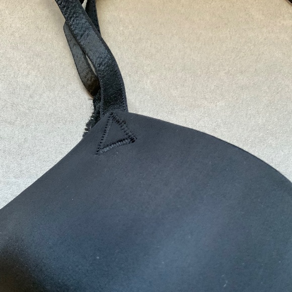 WACOAL Women's Lace Impression 32DD Black Underwire Contour Bra 853357 $68 - Picture 5 of 12